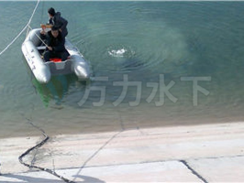 機(jī)器人水下攝像
